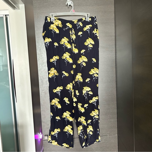 Loft floral pants size Small - Picture 6 of 6